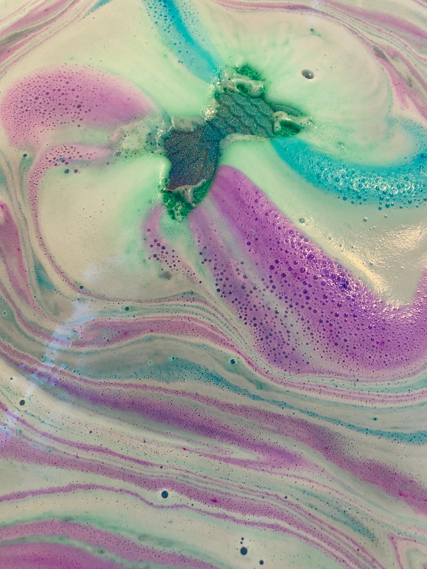 Mermaid Dreams Bath Bomb