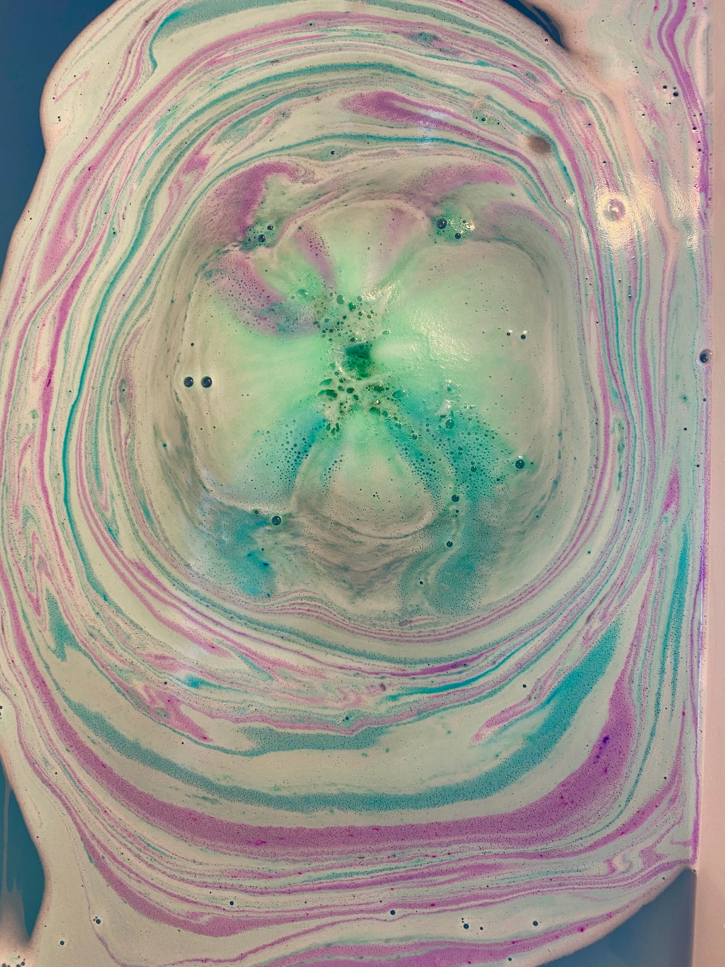 Mermaid Dreams Bath Bomb