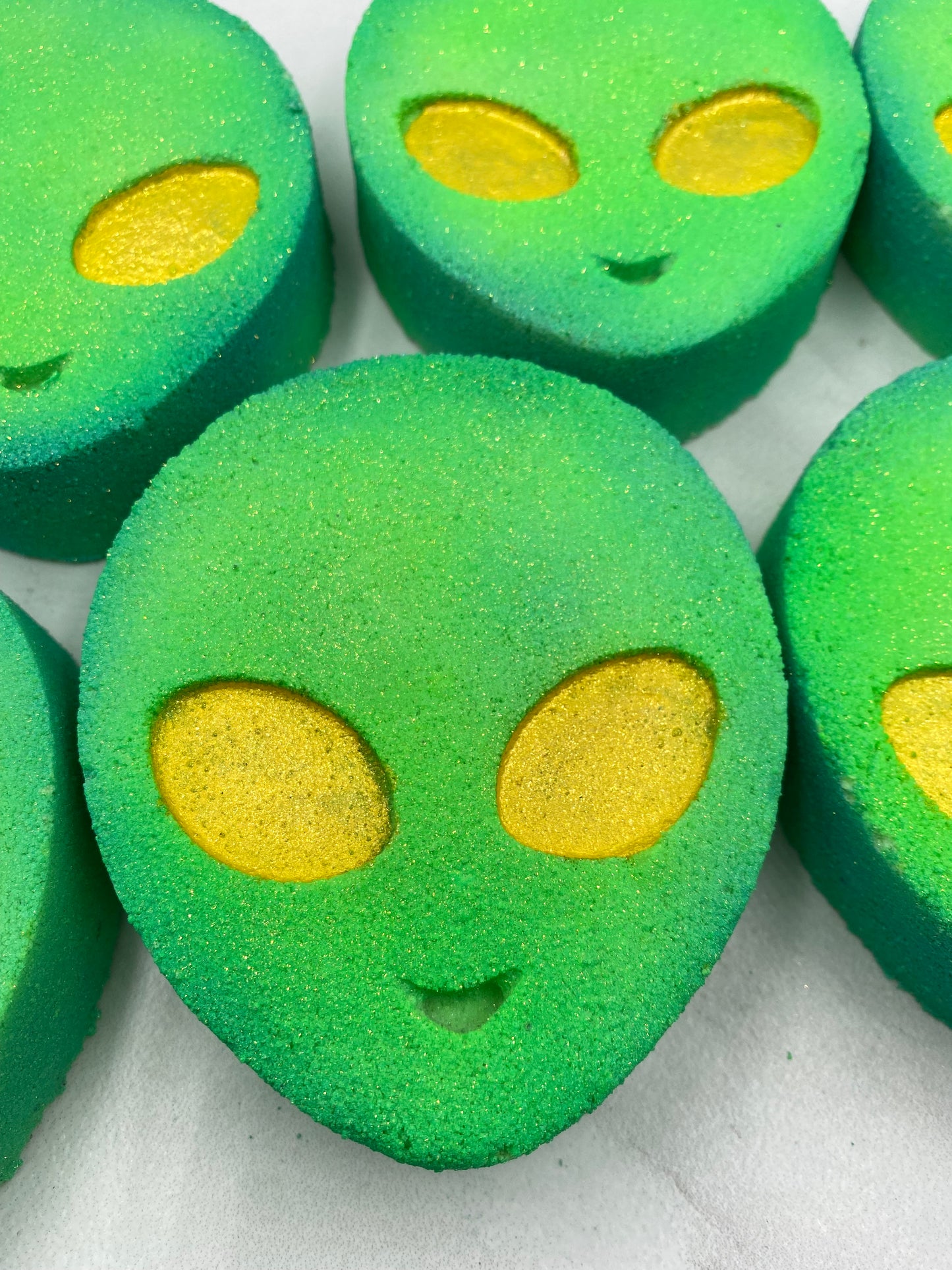 Alien Bath Bomb