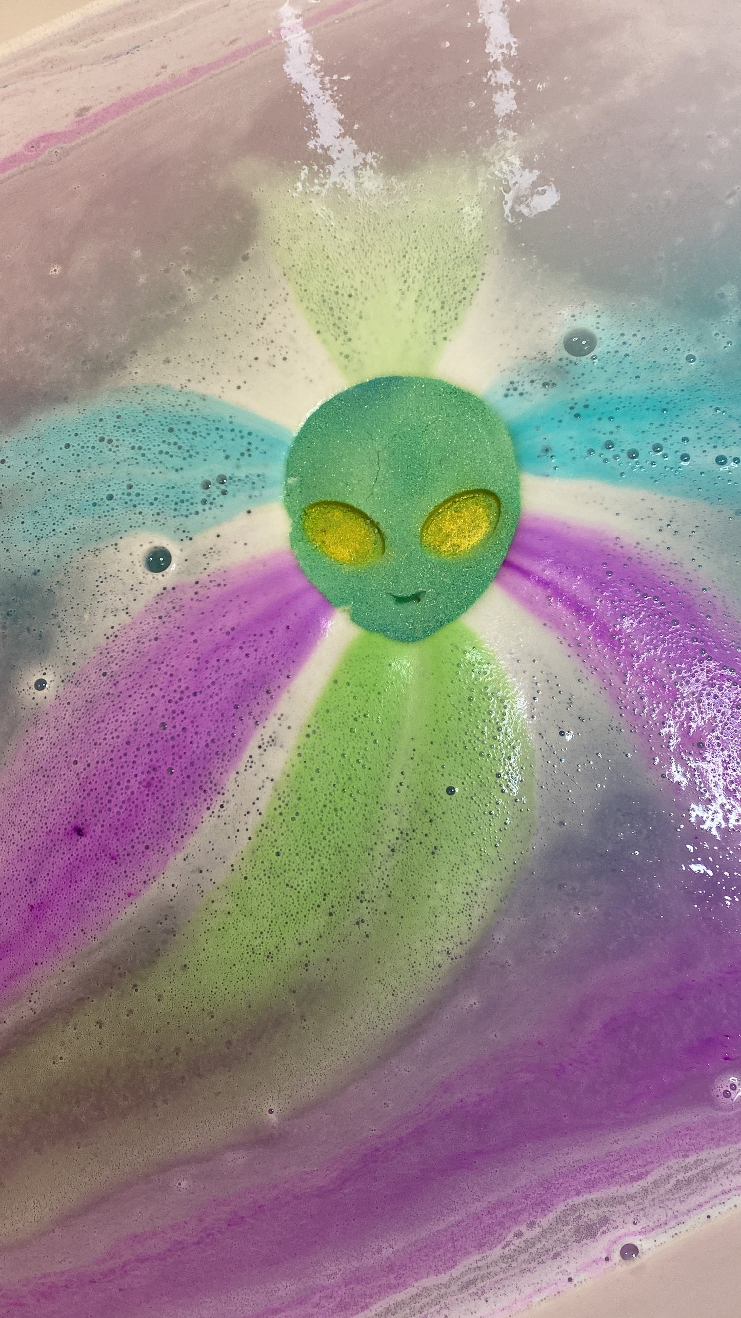 Alien Bath Bomb