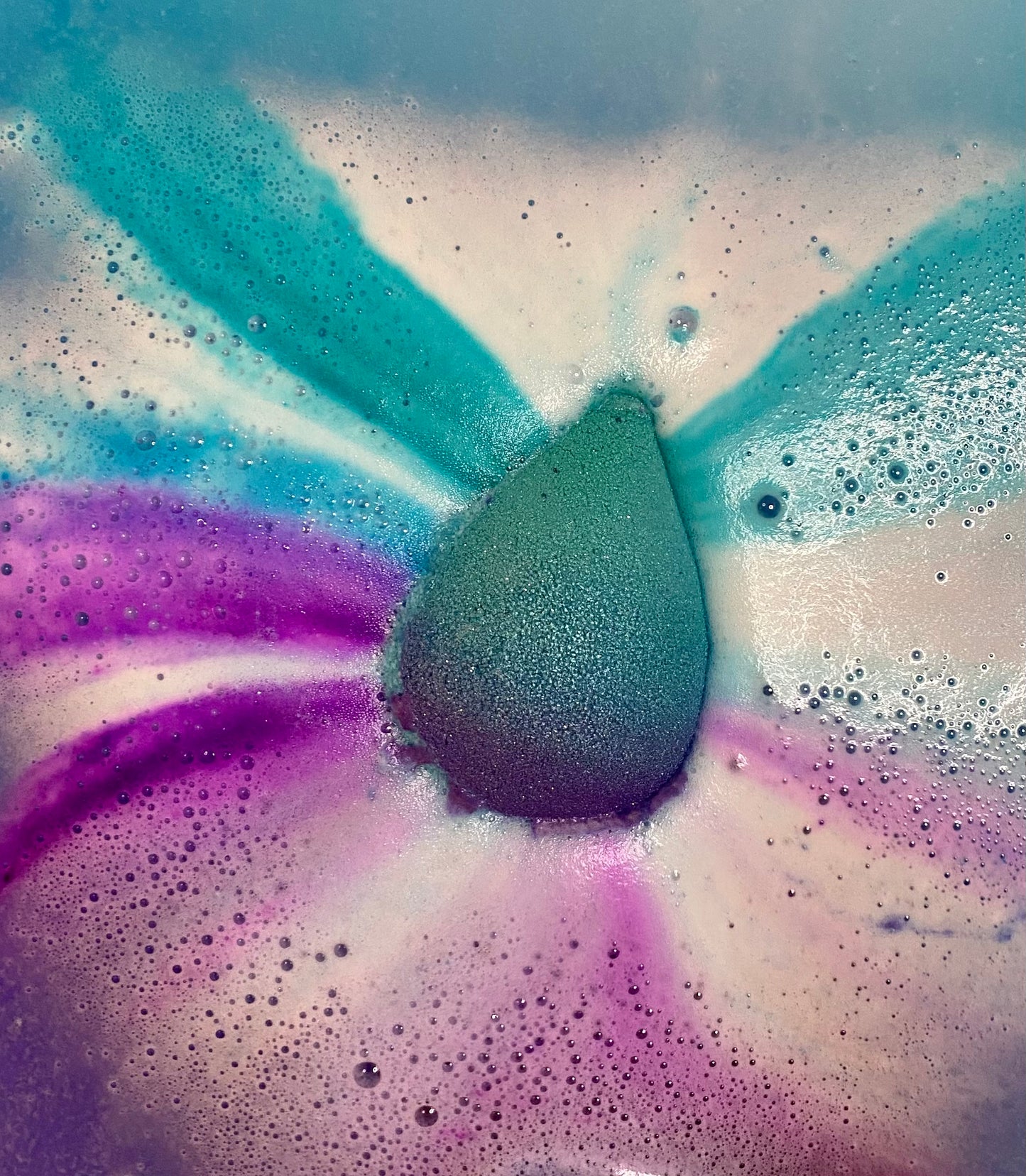 Mermaid Tears Bath Bomb